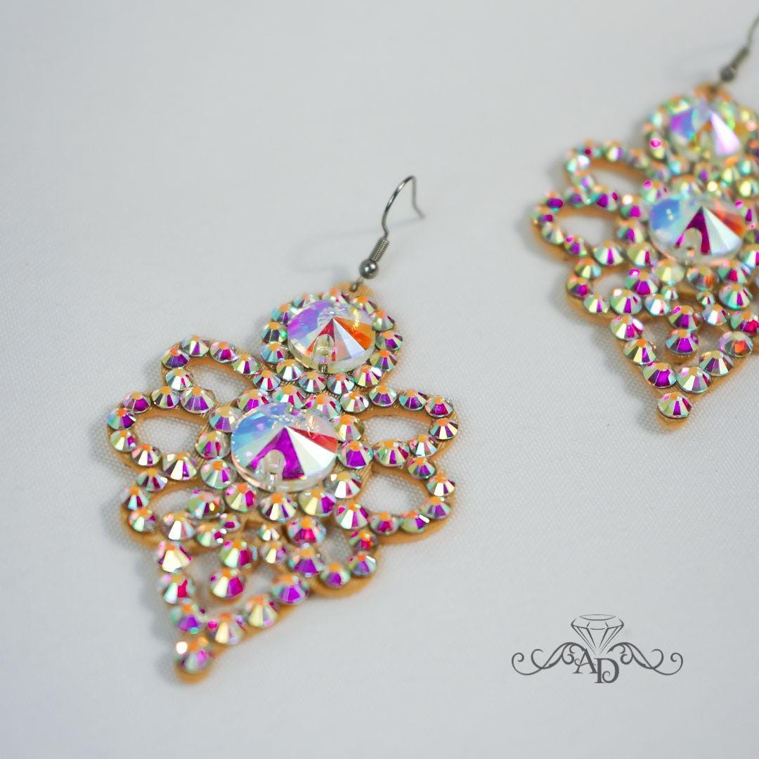 Statemenet Show Earrings - Faviya