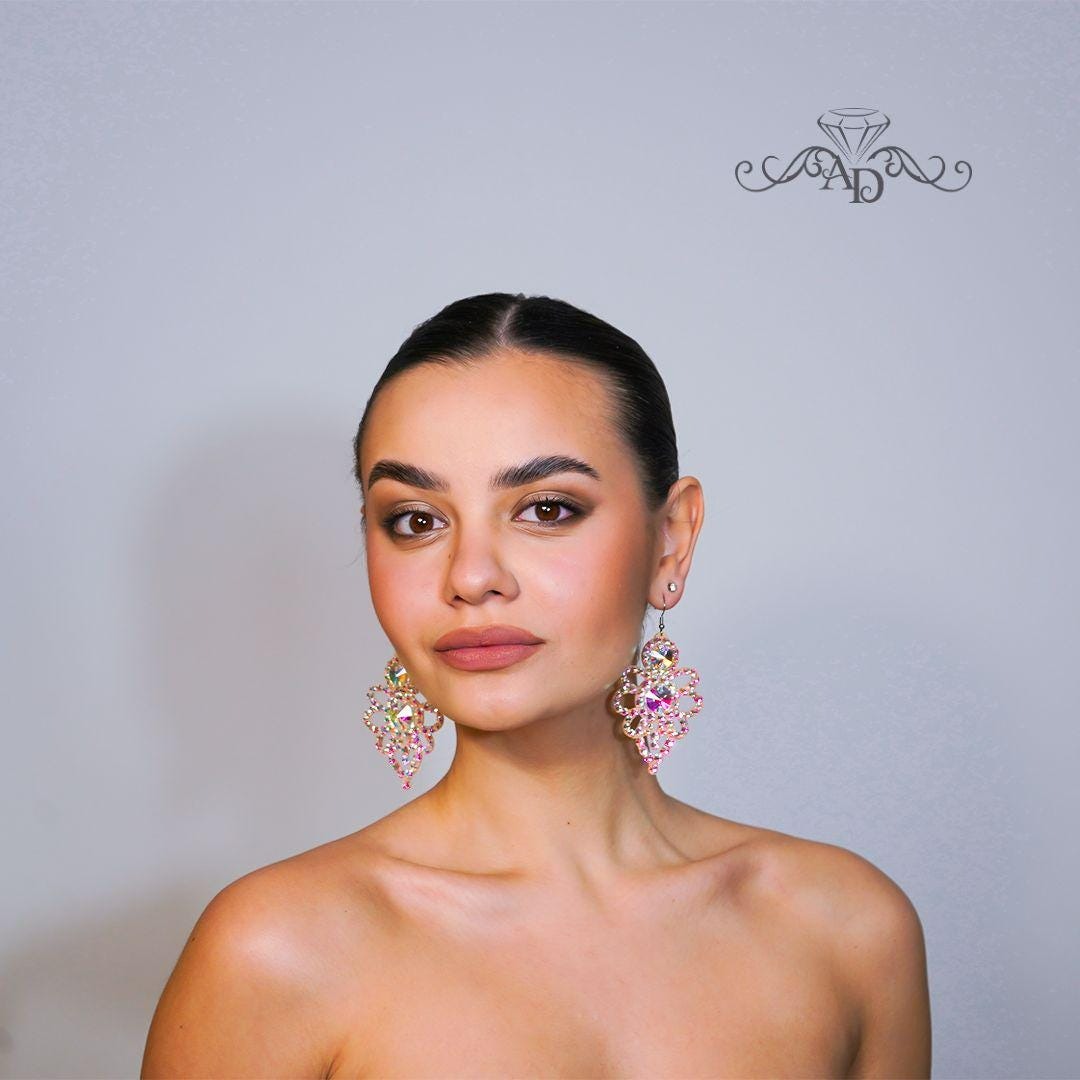 Statemenet Show Earrings - Faviya