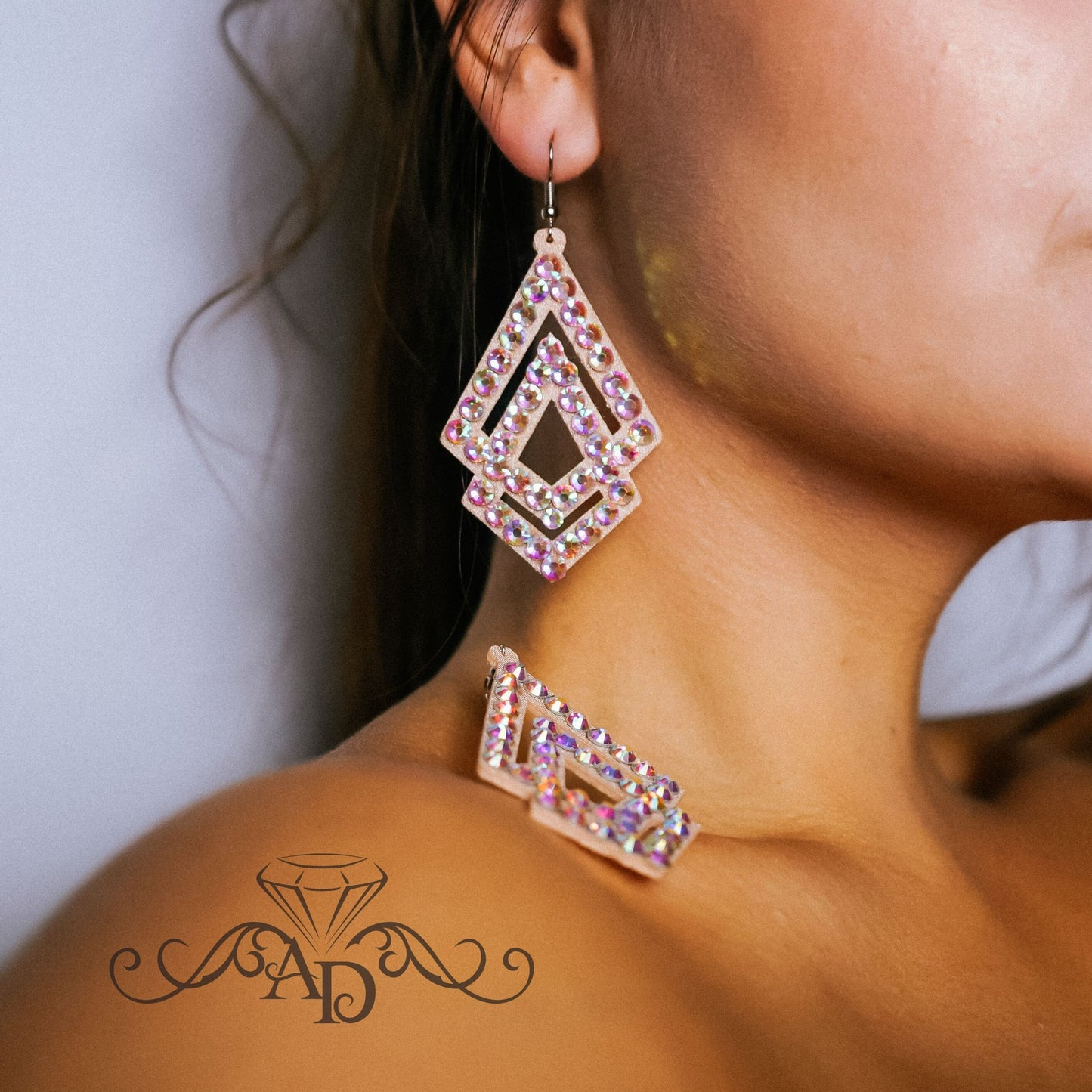 Elegant Dance Earrings with Rhinestones - Sofia