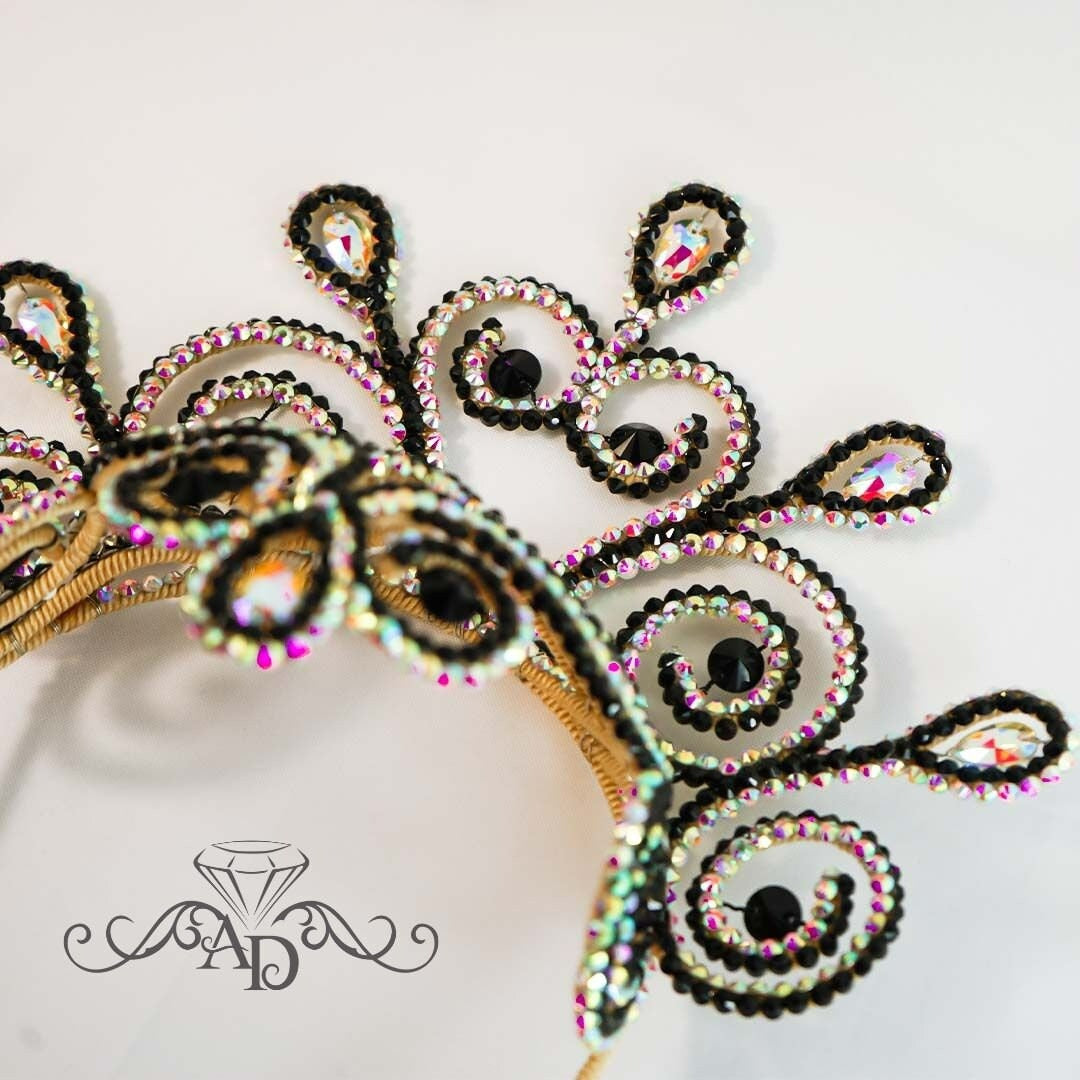 Shiny Wire Crown for Stage and Event Wear - Dominica