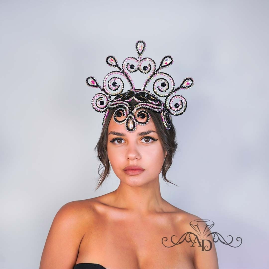 Shiny Wire Crown for Stage and Event Wear - Dominica