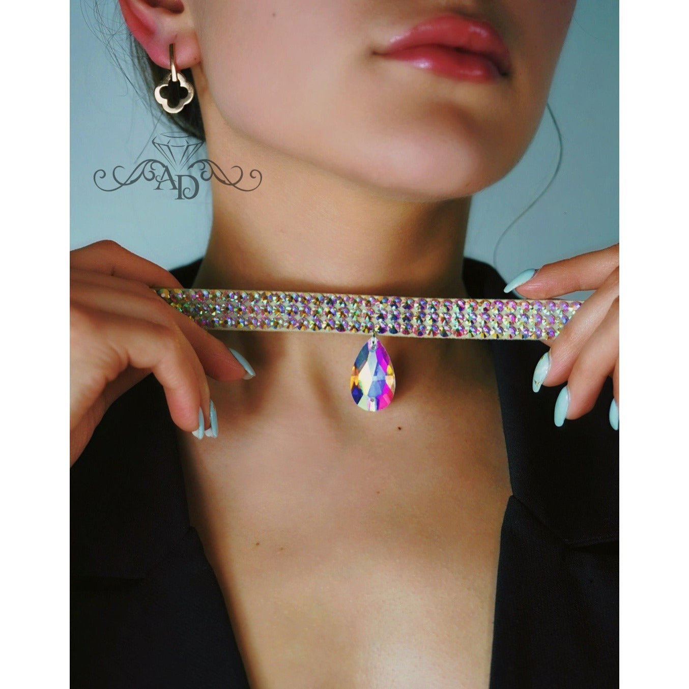 Sparkle Choker for Dancers