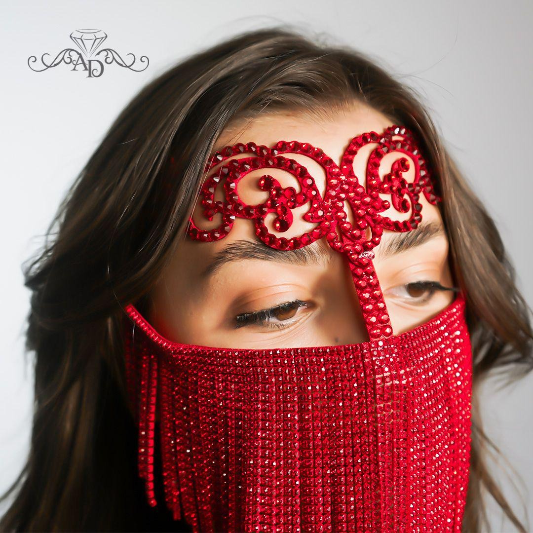 Luxury Face Chain Headpiece – Elina Red