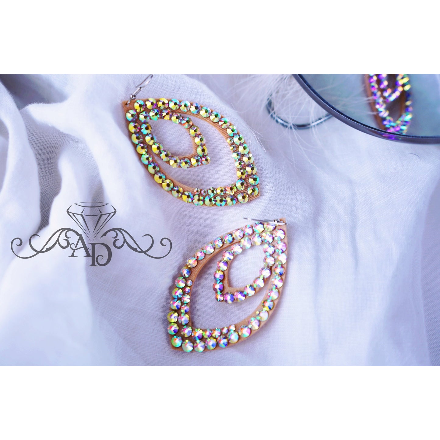 Glitter Dance Earrings - Jade