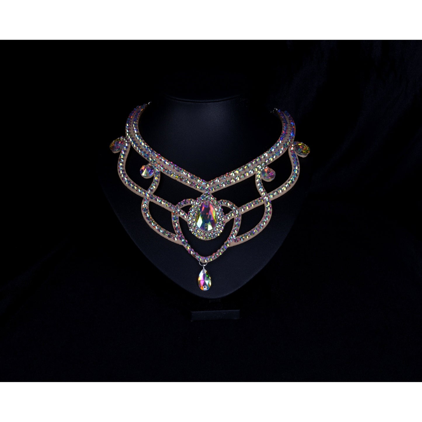 Statement Necklace for Stage Looks - Zara