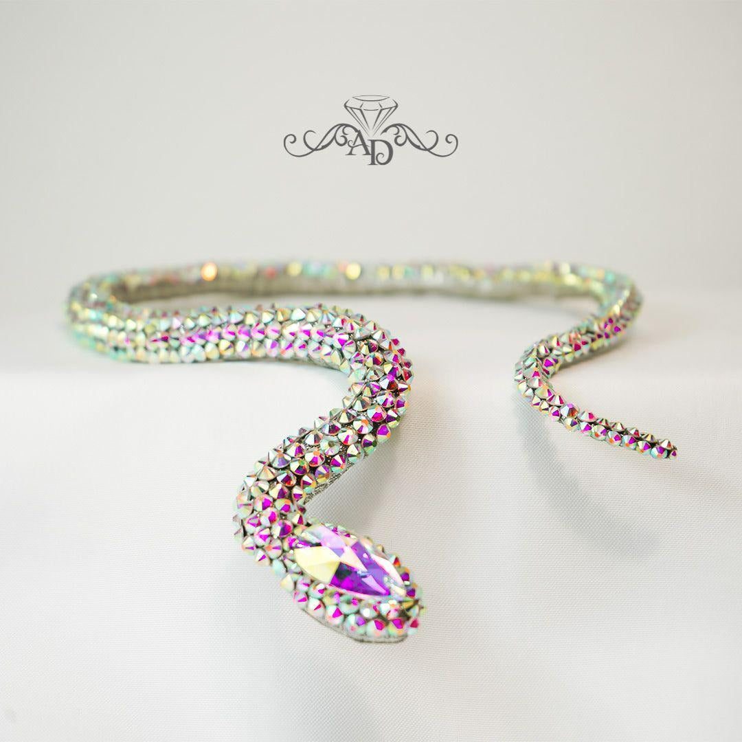 Luxirious Rhinestone Snake Neckalce