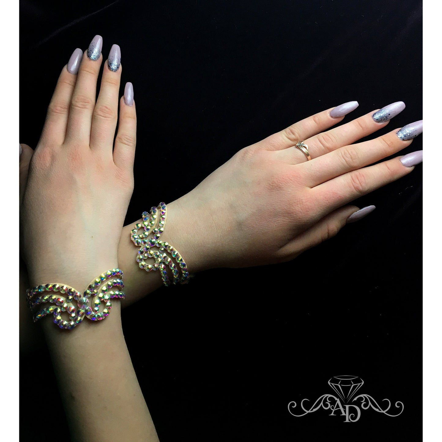 Lightweight Dance Hand Bracelet - Sherry