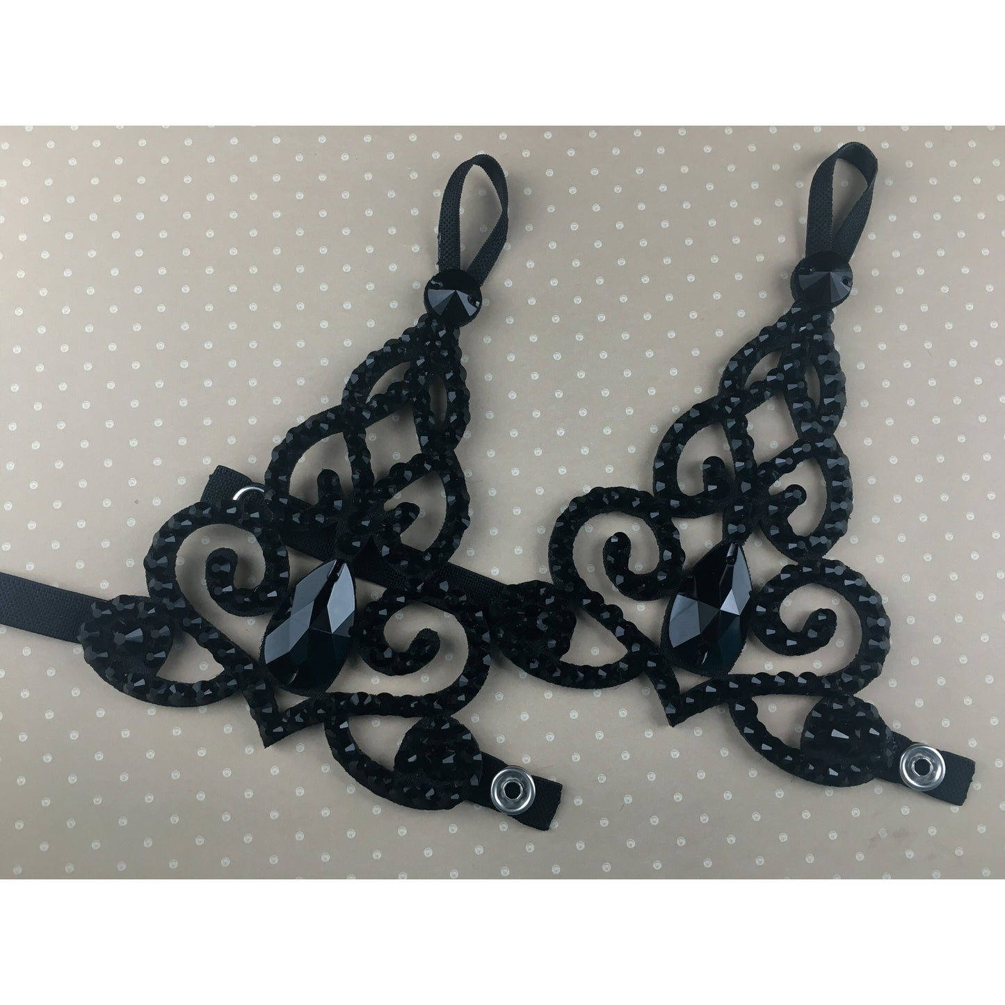 Crystal Finger Hand Bracelet - Lea Black