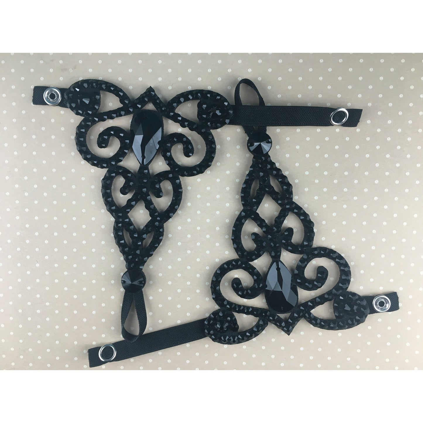 Crystal Finger Hand Bracelet - Lea Black