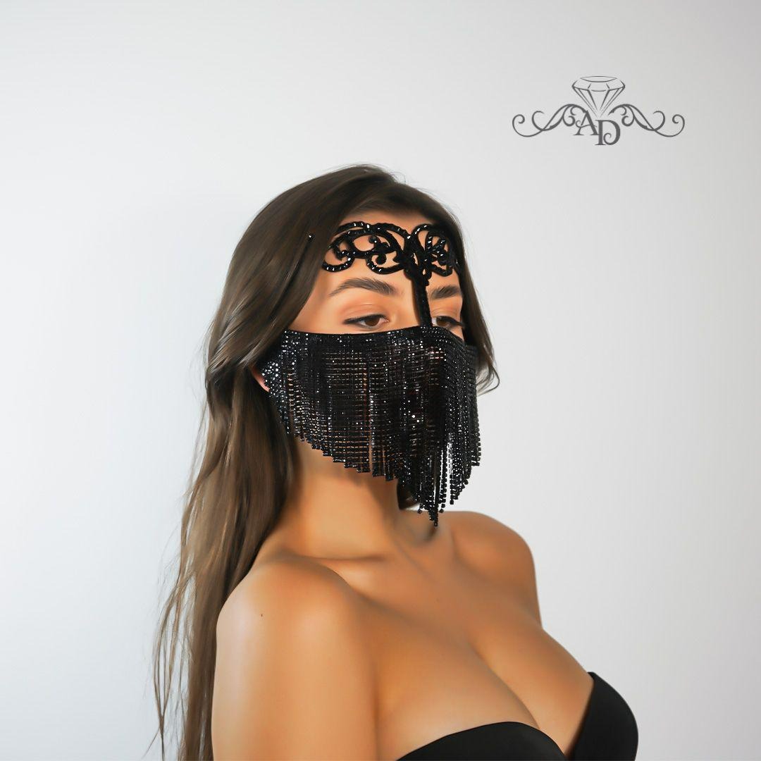 Fancy Face Jewelry – Elina Black