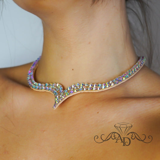 Lightweight Crystal Collar - Evi