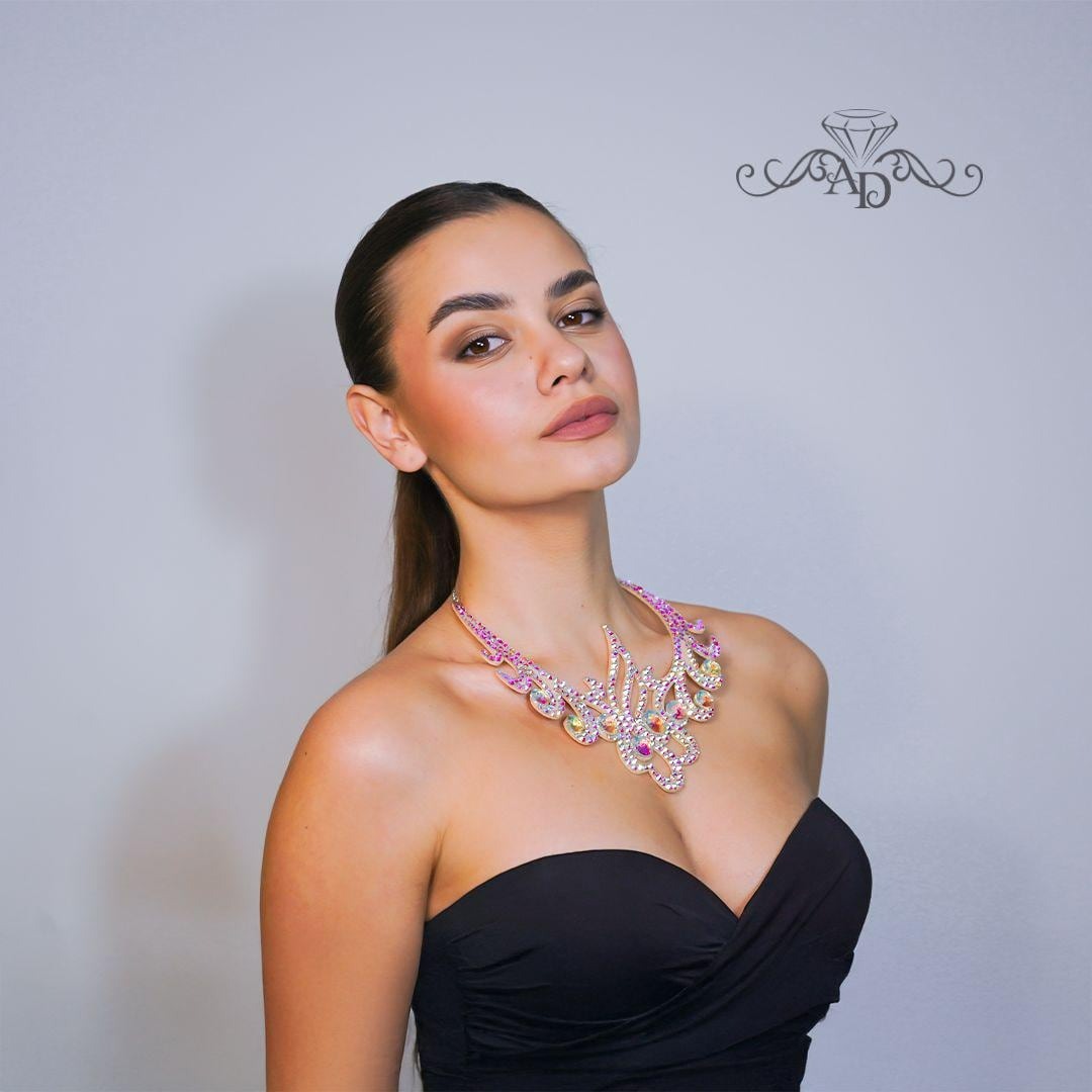 Necklace with Shimmering Stones - Shayna