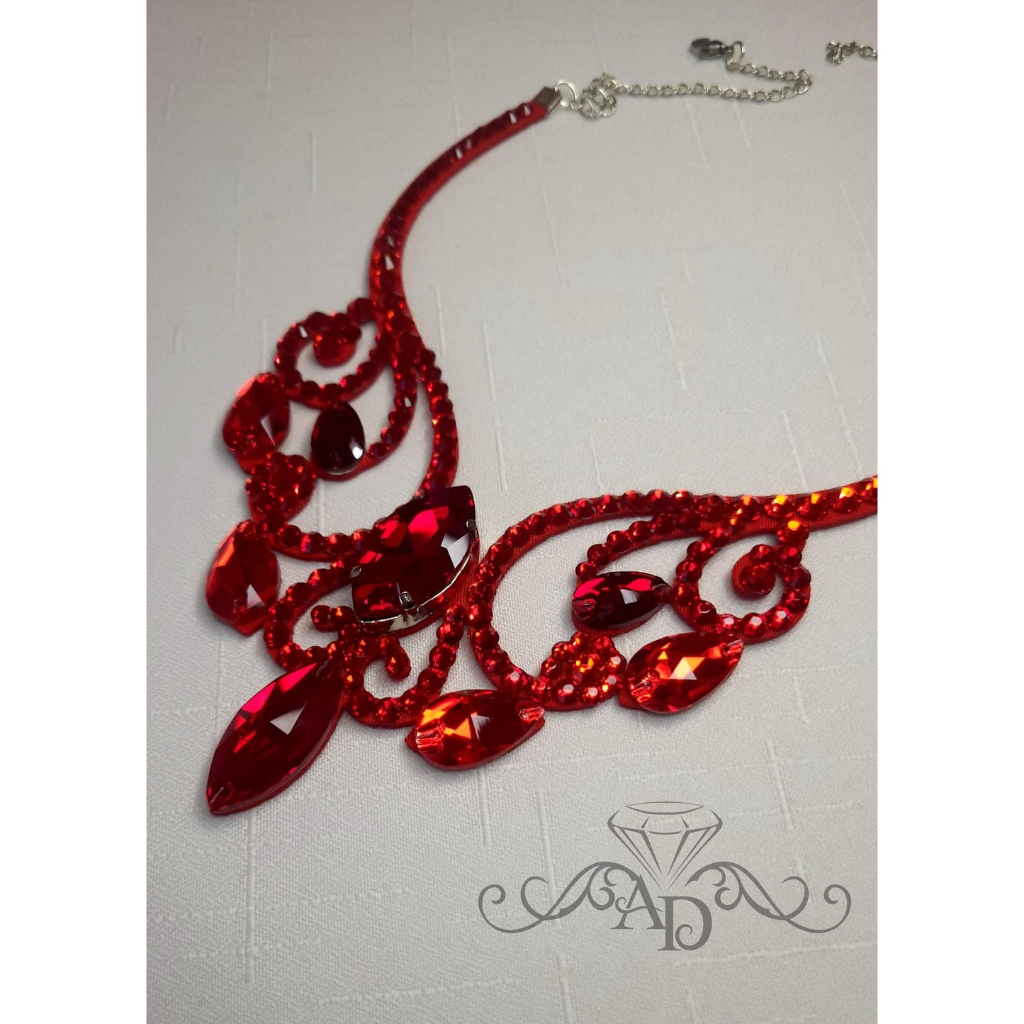 Red Rhinestone Necklace - Sahar