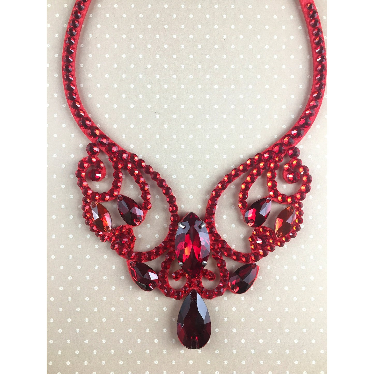 Red Rhinestone Necklace - Sahar