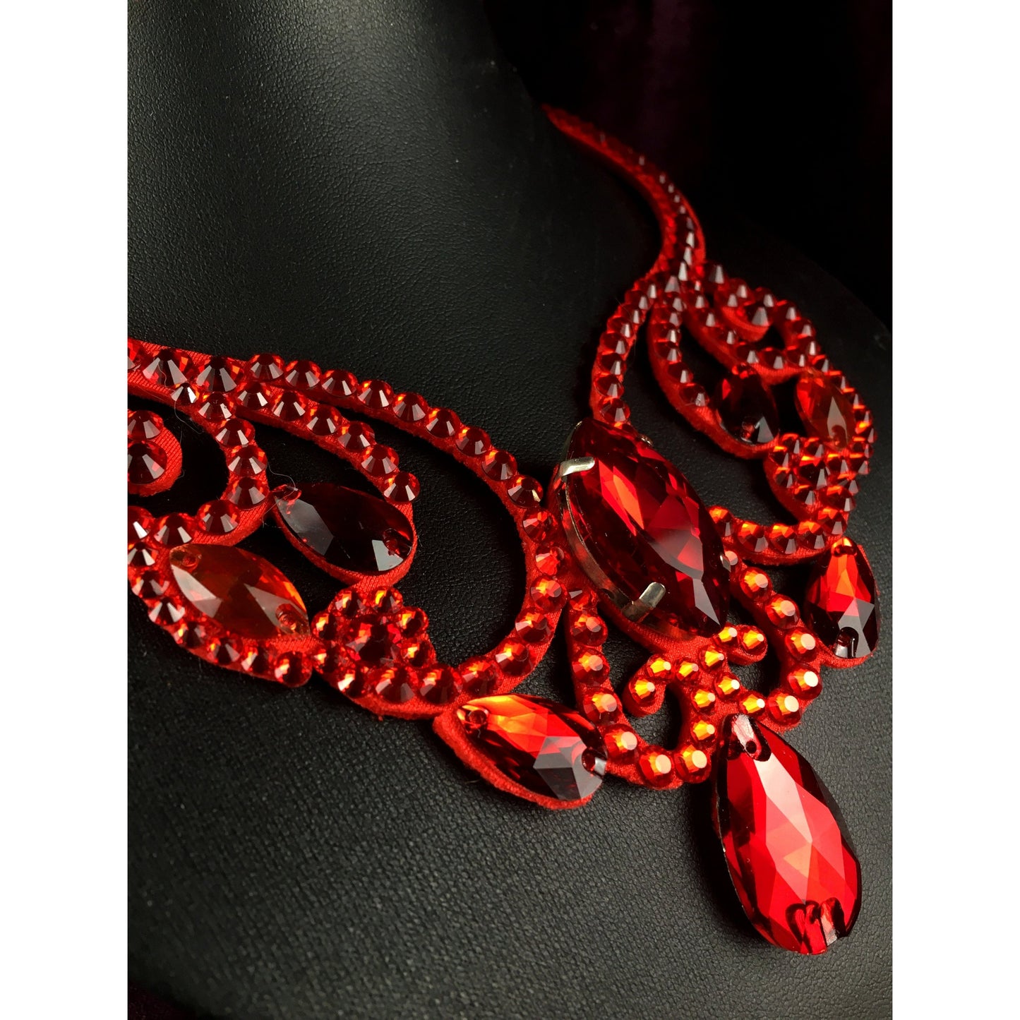 Red Rhinestone Necklace - Sahar