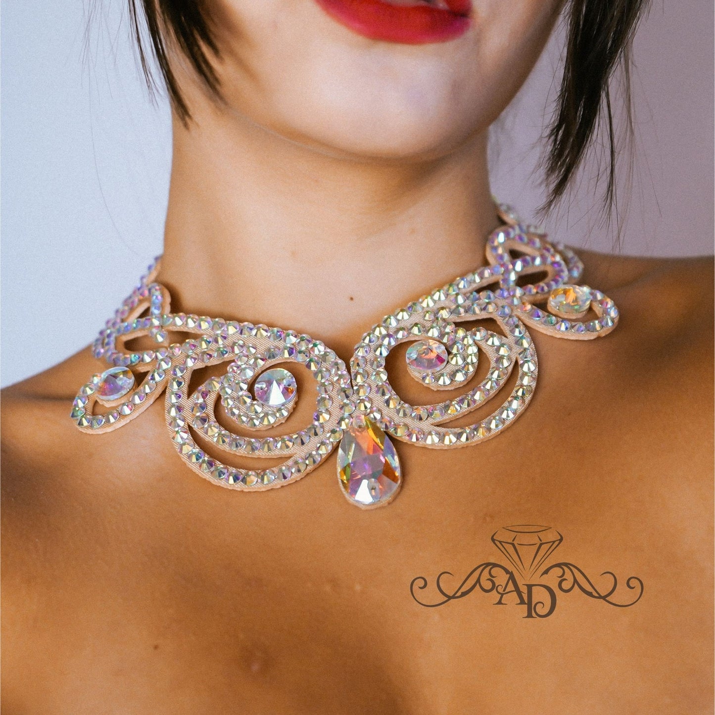 Glamour Dance Necklace - Venera