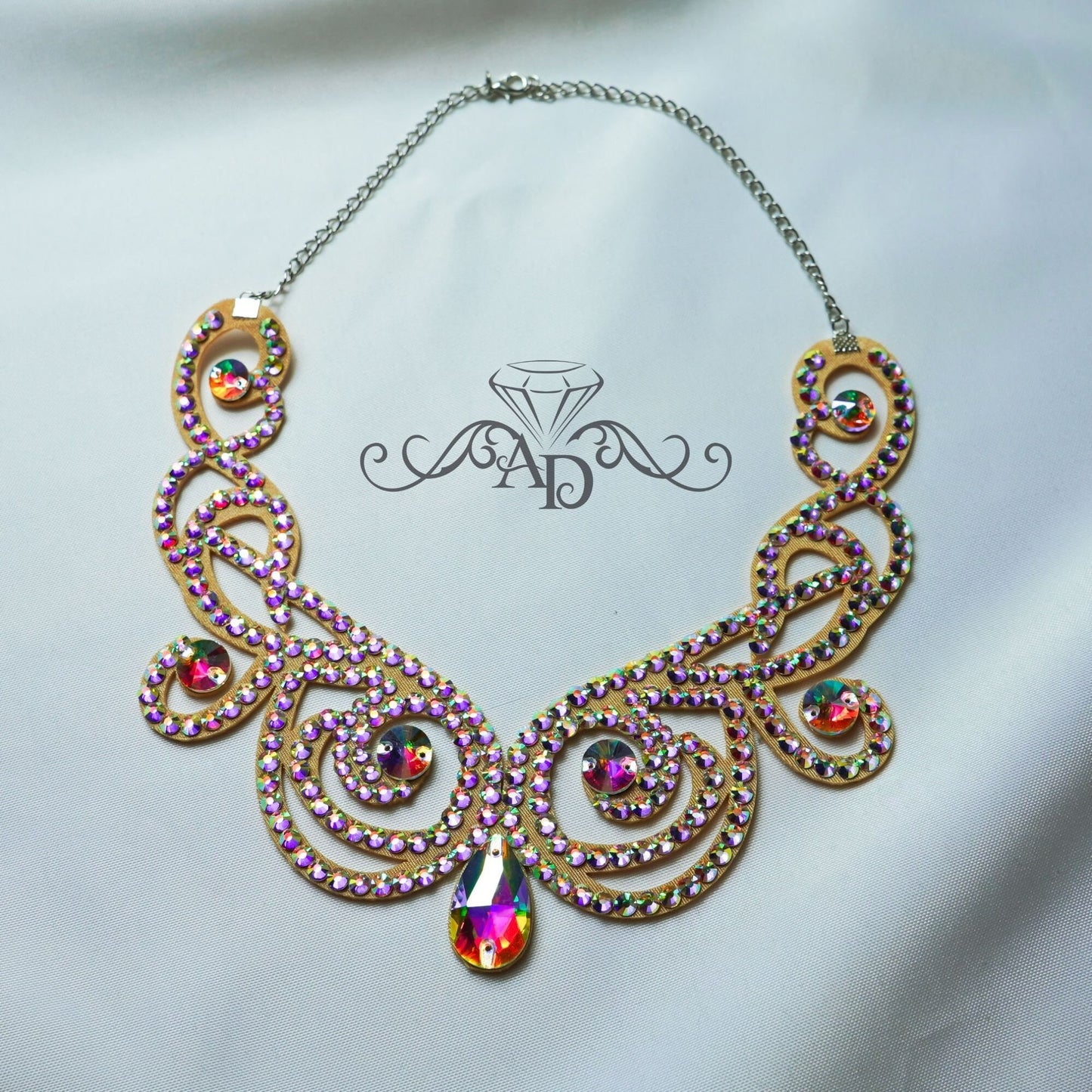 Glamour Dance Necklace - Venera