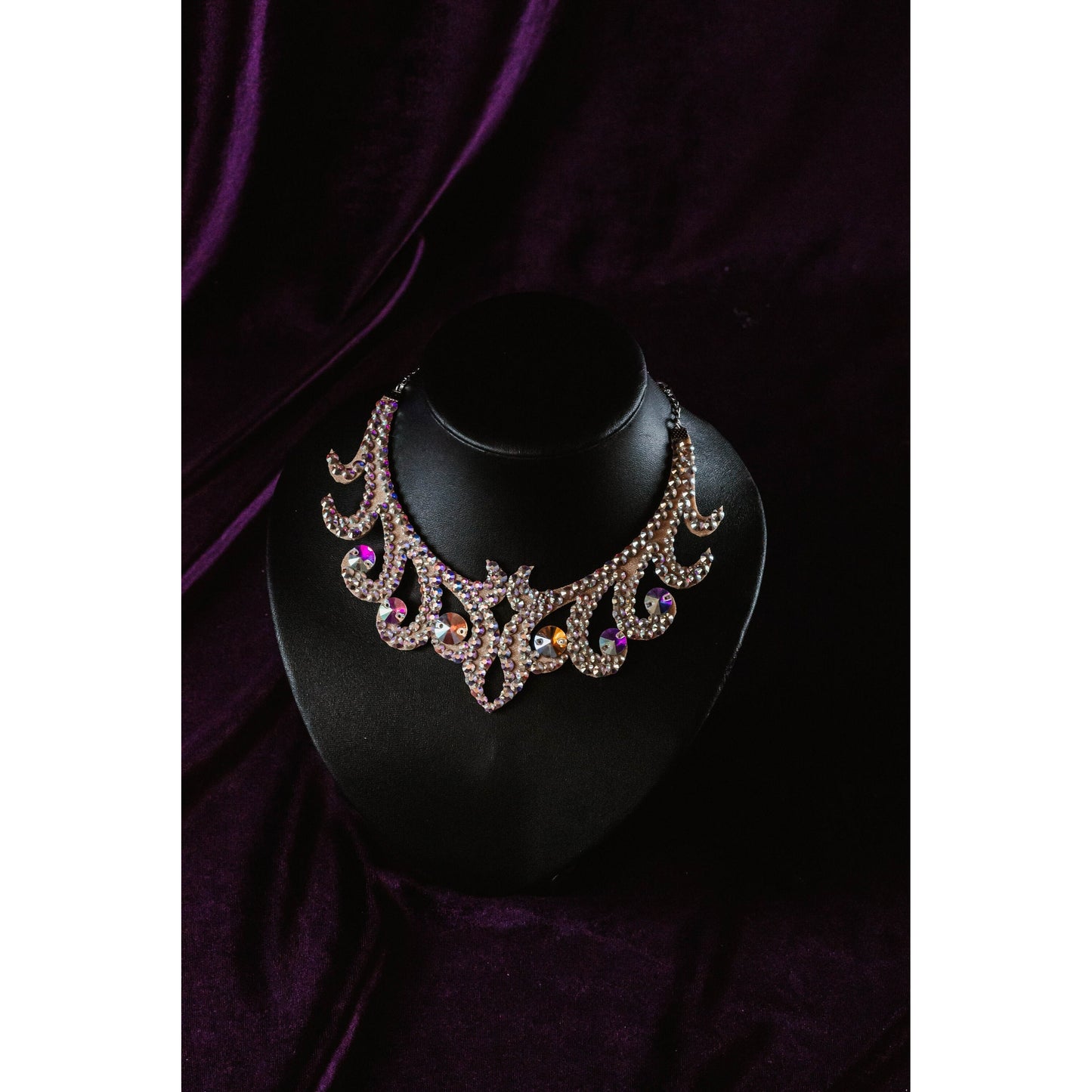 Elegant Dance Necklace - Airin