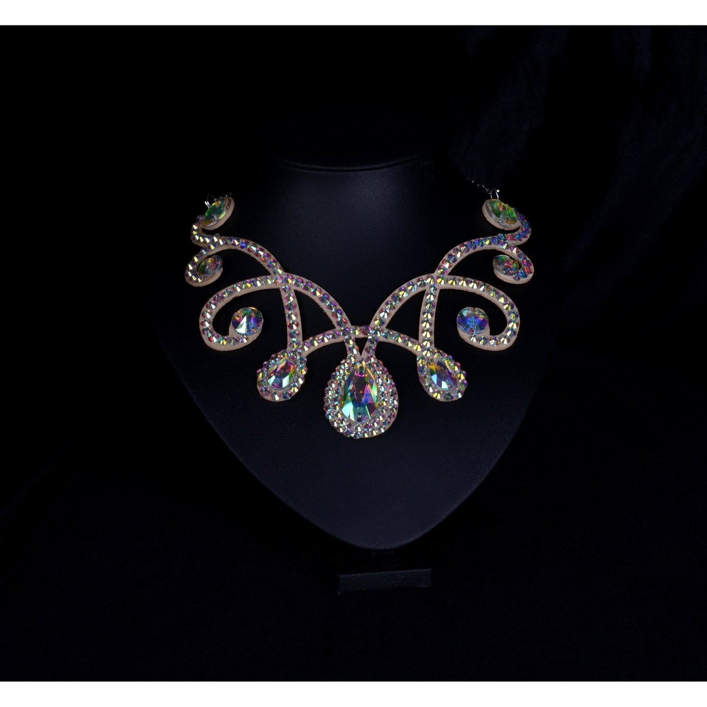 Sparkling Stage Necklace - Emili