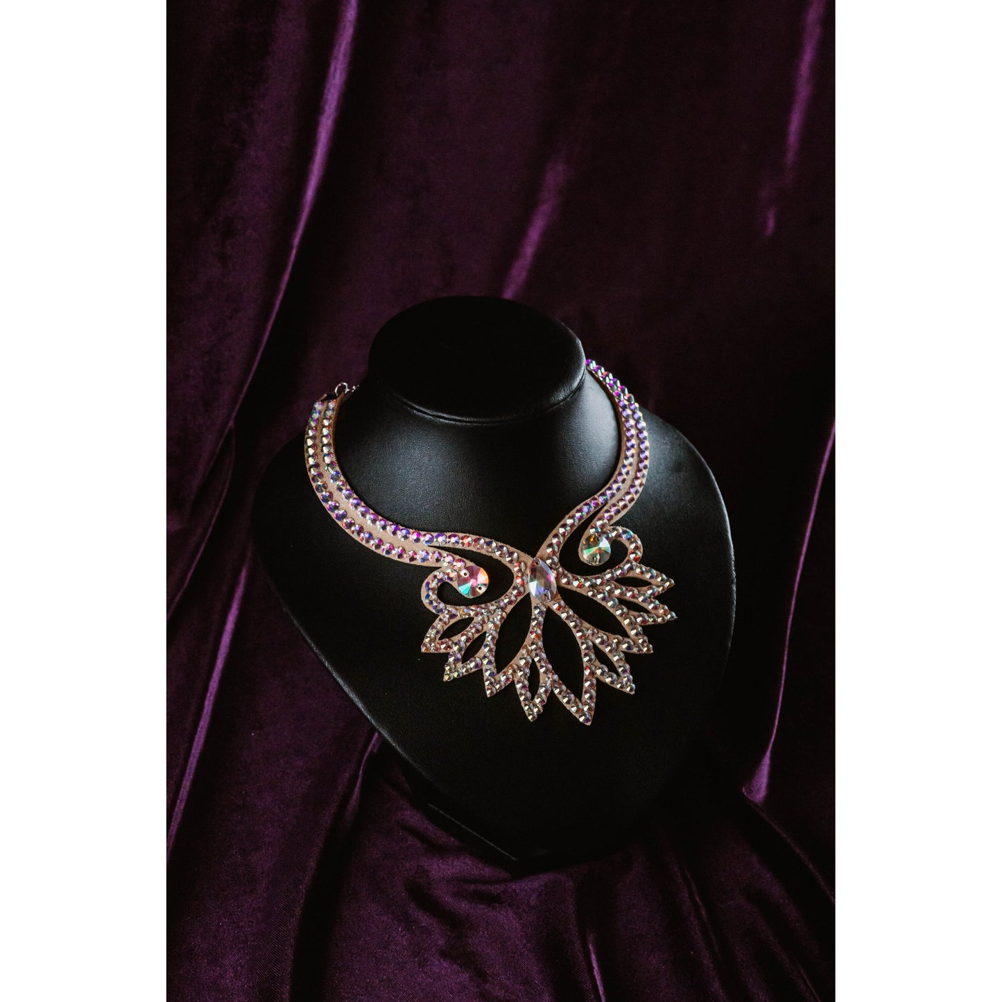 Glamorous Rhinestone Collar for Shows - Lotos