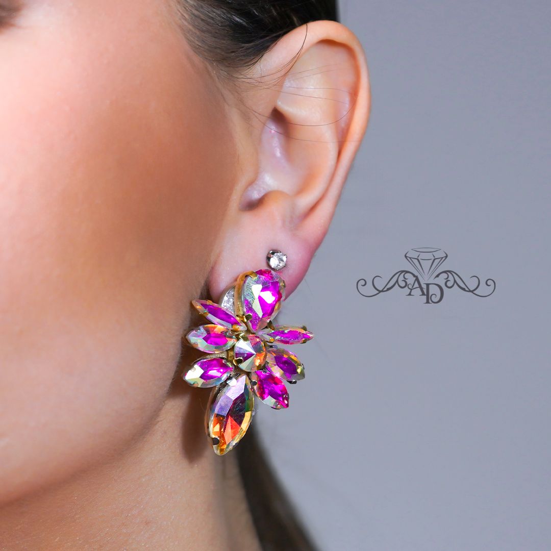 Rhinestone stud earrings