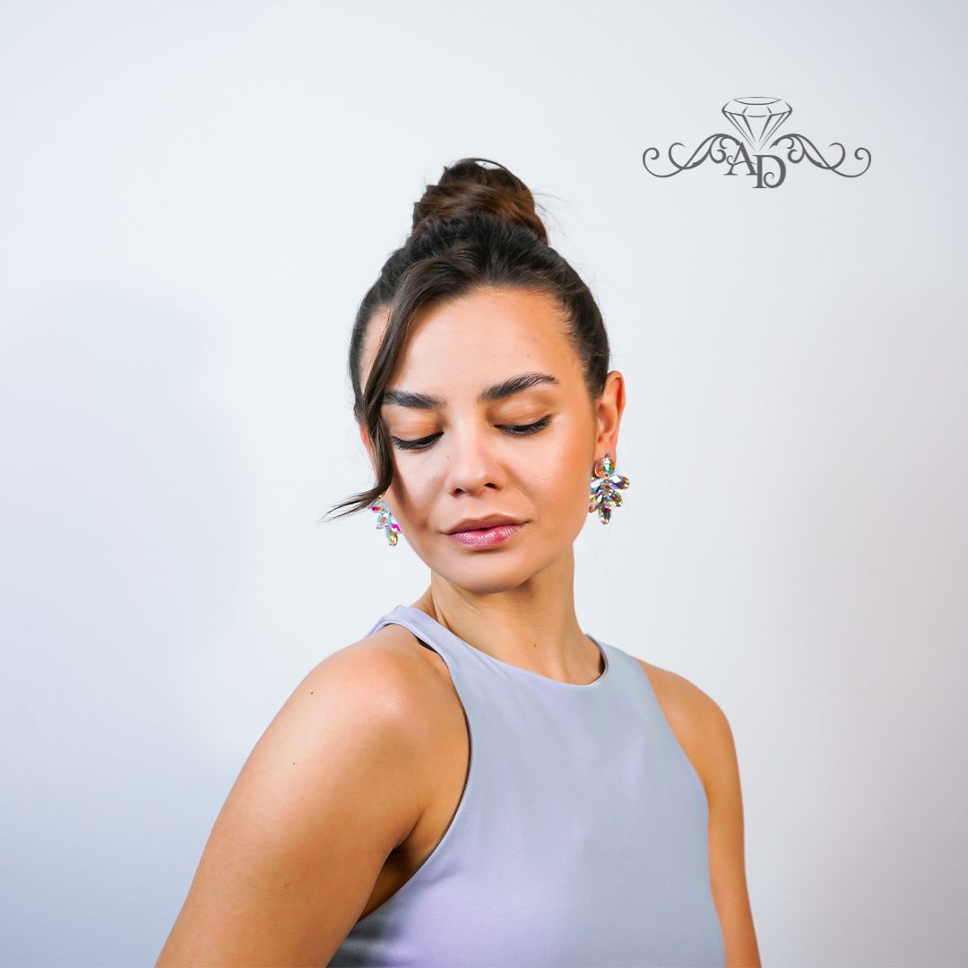 Dance stud earrings