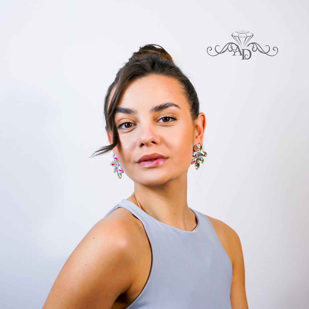 Dance stud earrings