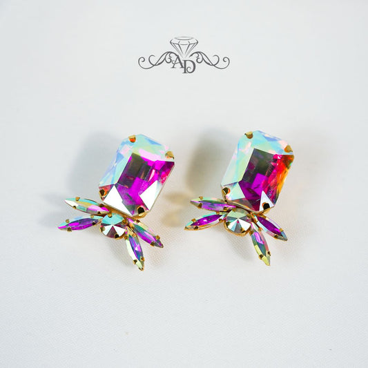 Stage stud earrings