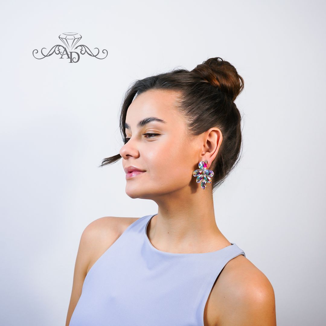 Dance stud earrings