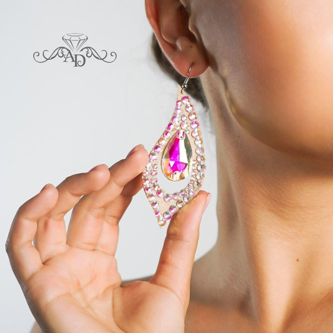 Show Crystal Earrings - Victoria