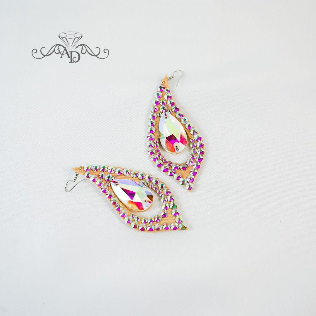 Show Crystal Earrings - Victoria