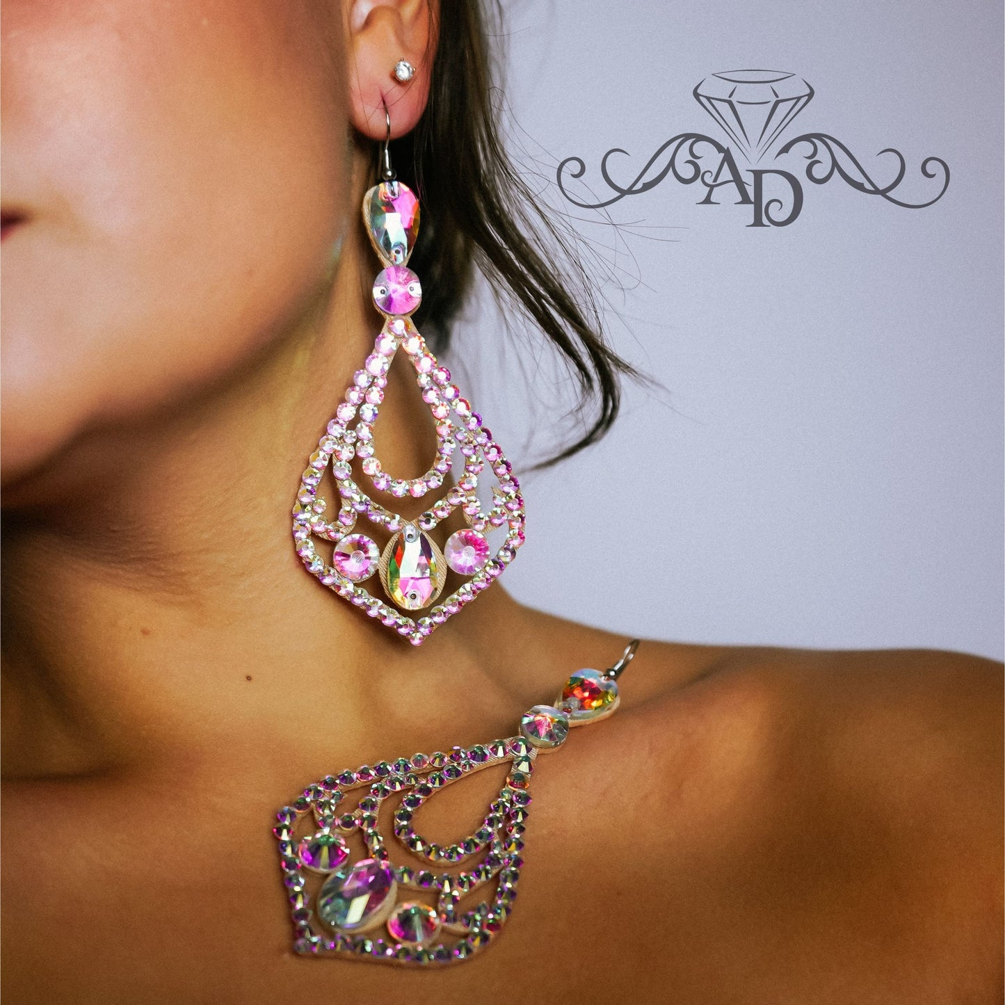Eye-Catching Crystal Earrings - Grace