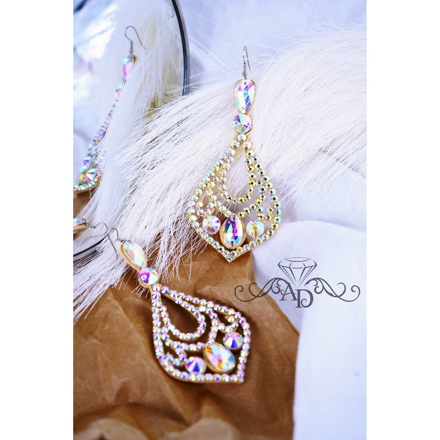 Eye-Catching Crystal Earrings - Grace