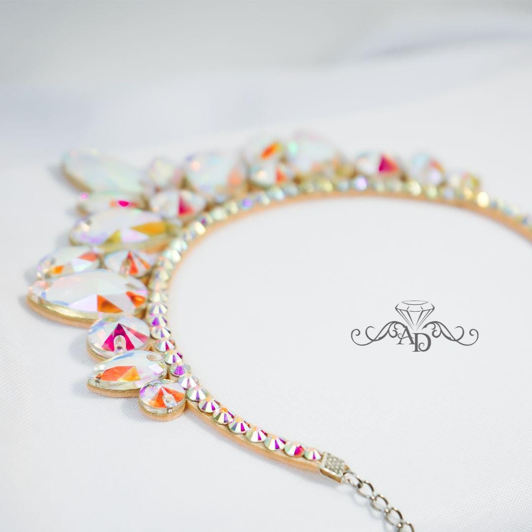 Crystal-Embellished Necklace - Mona