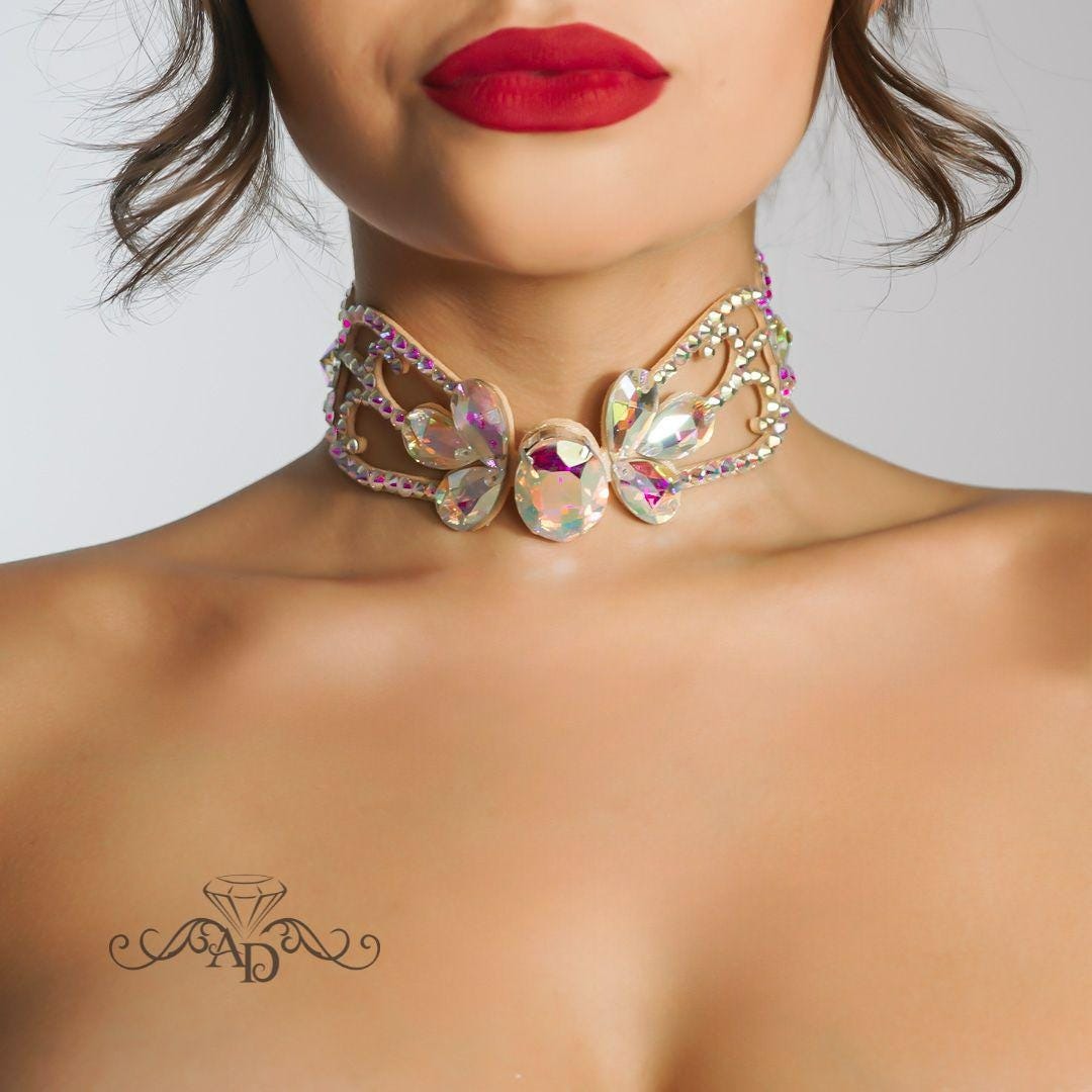 Radiant Choker for Ballroom Queens - Harmonie