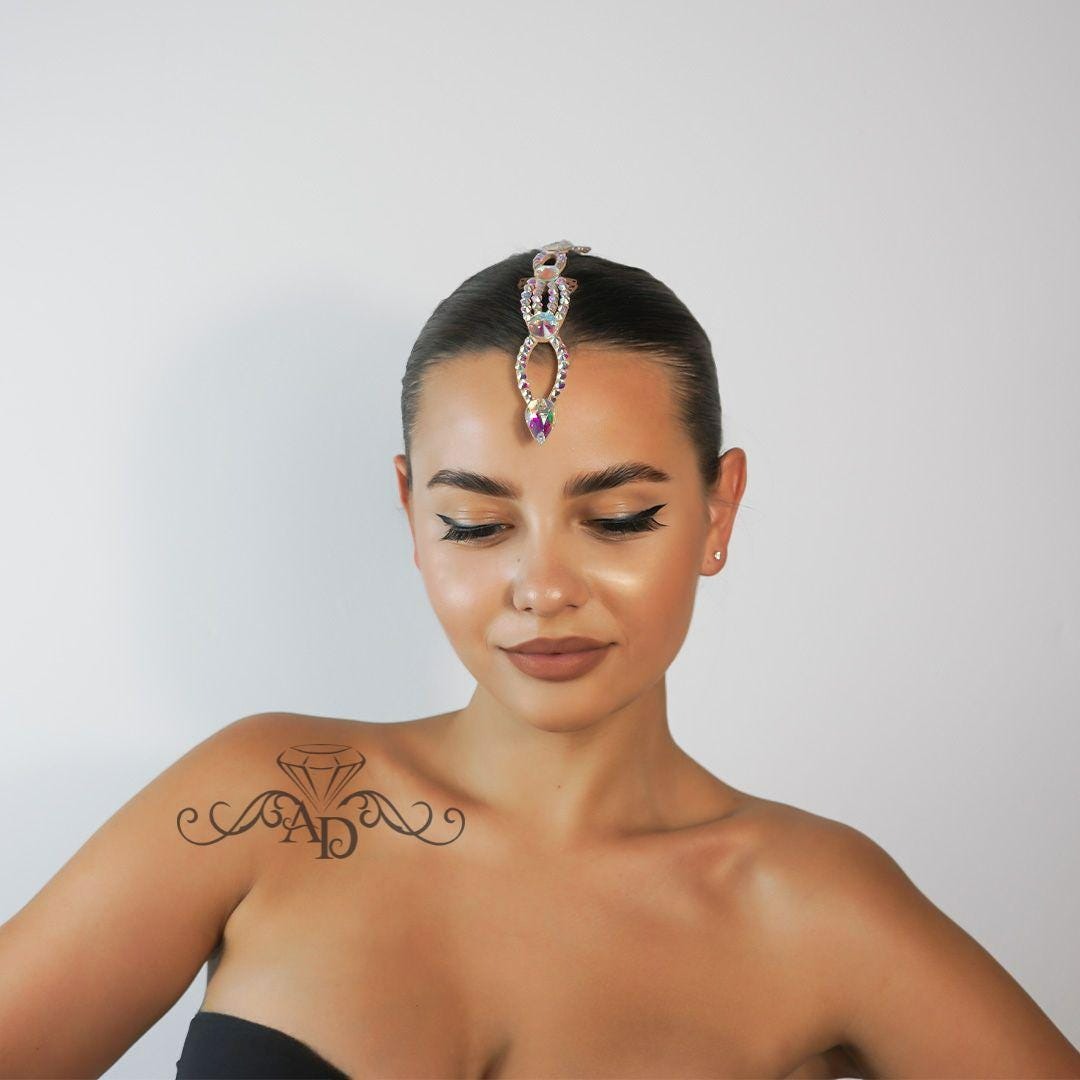 Shine-On Stage Hairpiece - Damaris