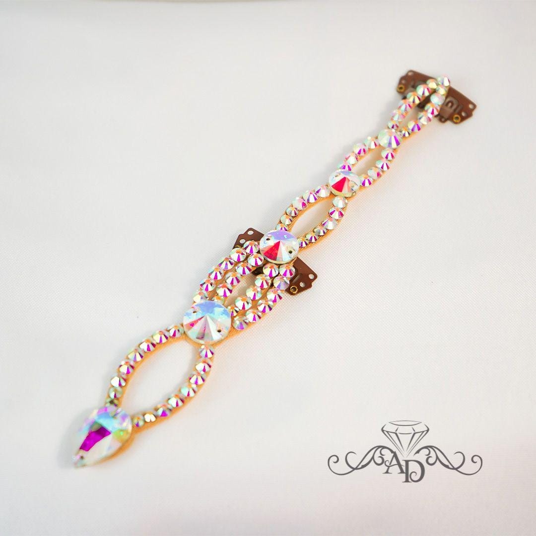 Shine-On Stage Hairpiece - Damaris