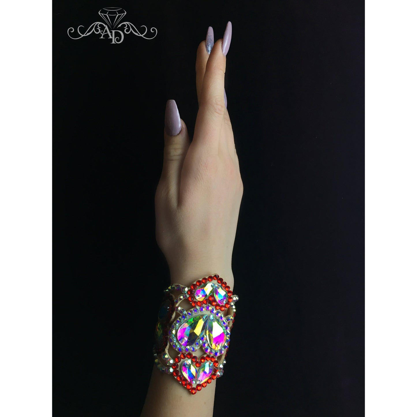 Performance Hand Bracelet - Valentine