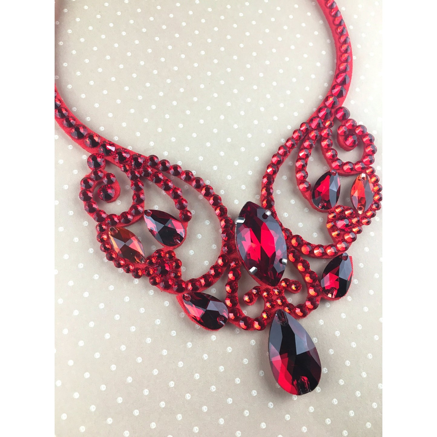 Red Rhinestone Necklace - Sahar