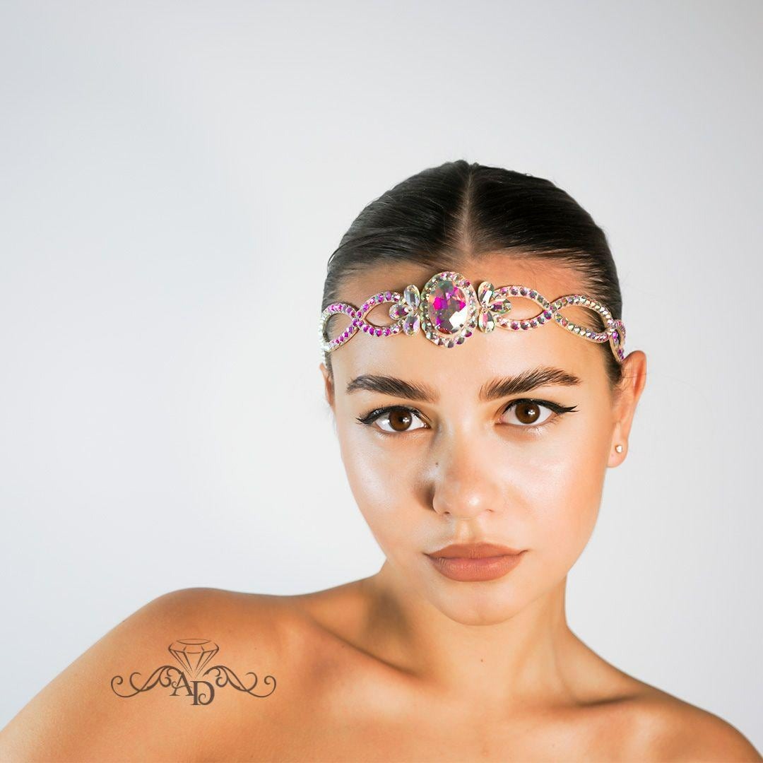 Crystal-Embellished Choker Serenity