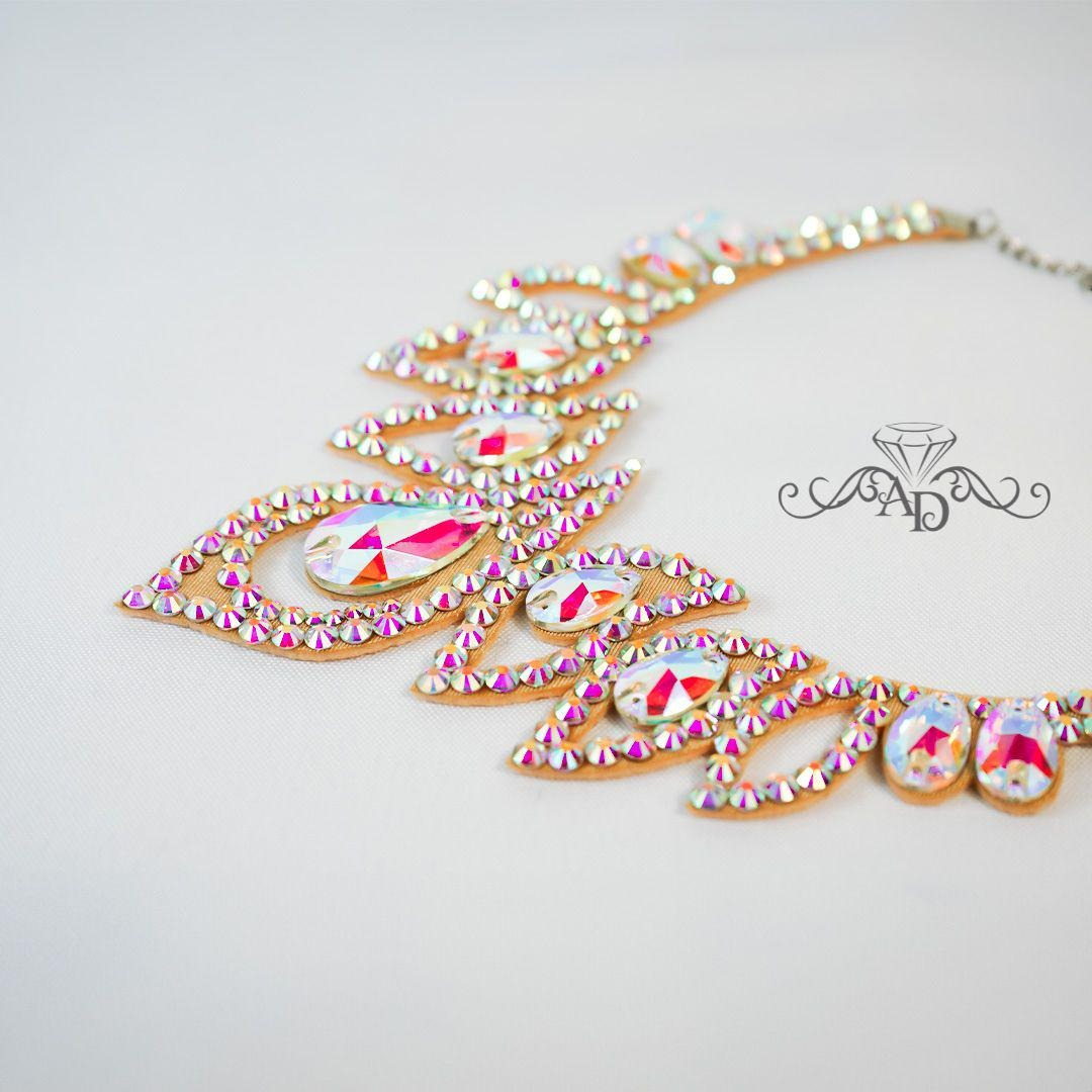 Crystal Necklace for Stage Looks - Victoria