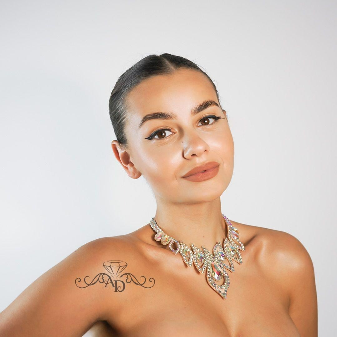 Crystal Necklace for Stage Looks - Victoria